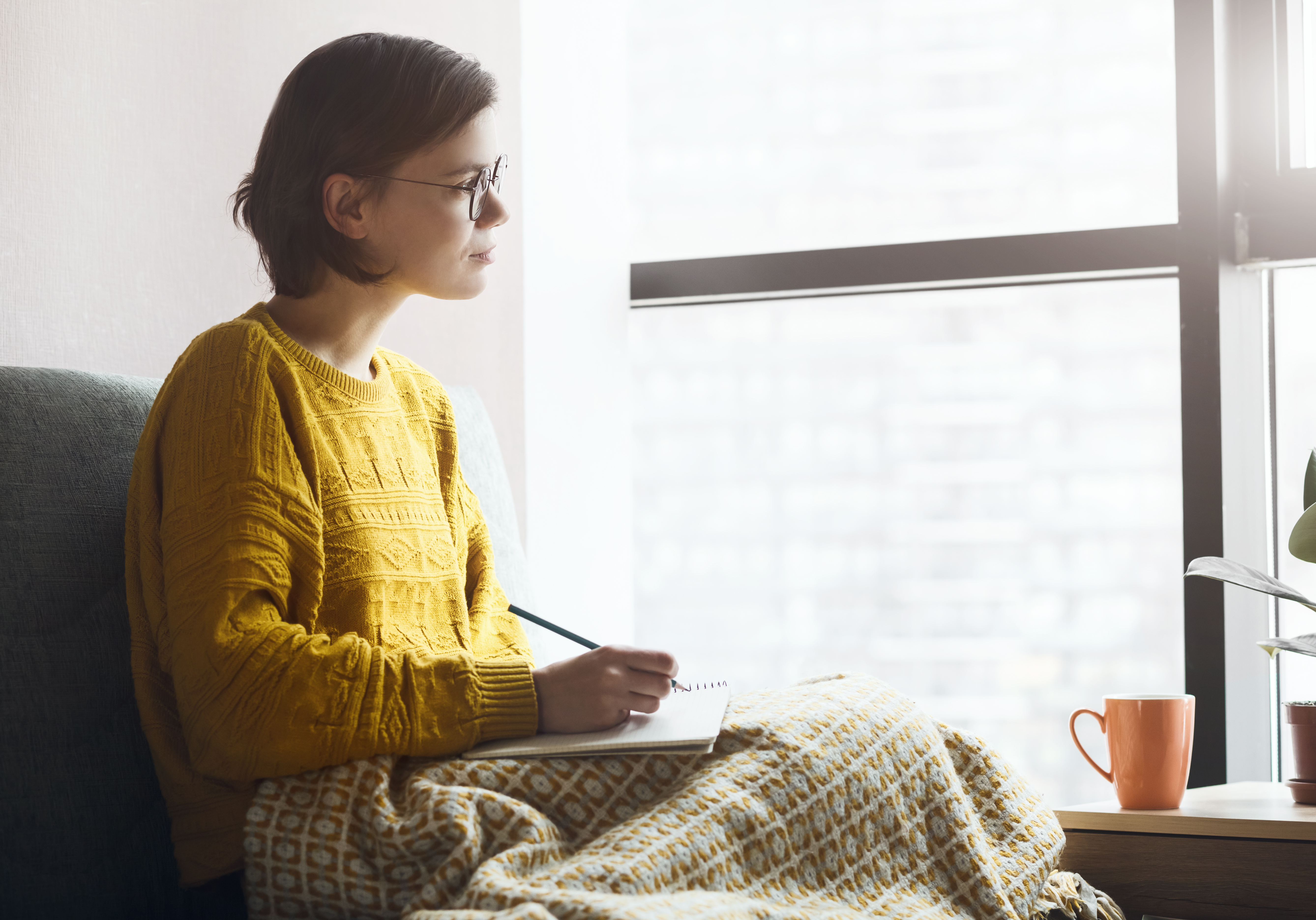How+to+Take+Care+of+Yourself+When+You%27re+Feeling+Overwhelmed.jpg
